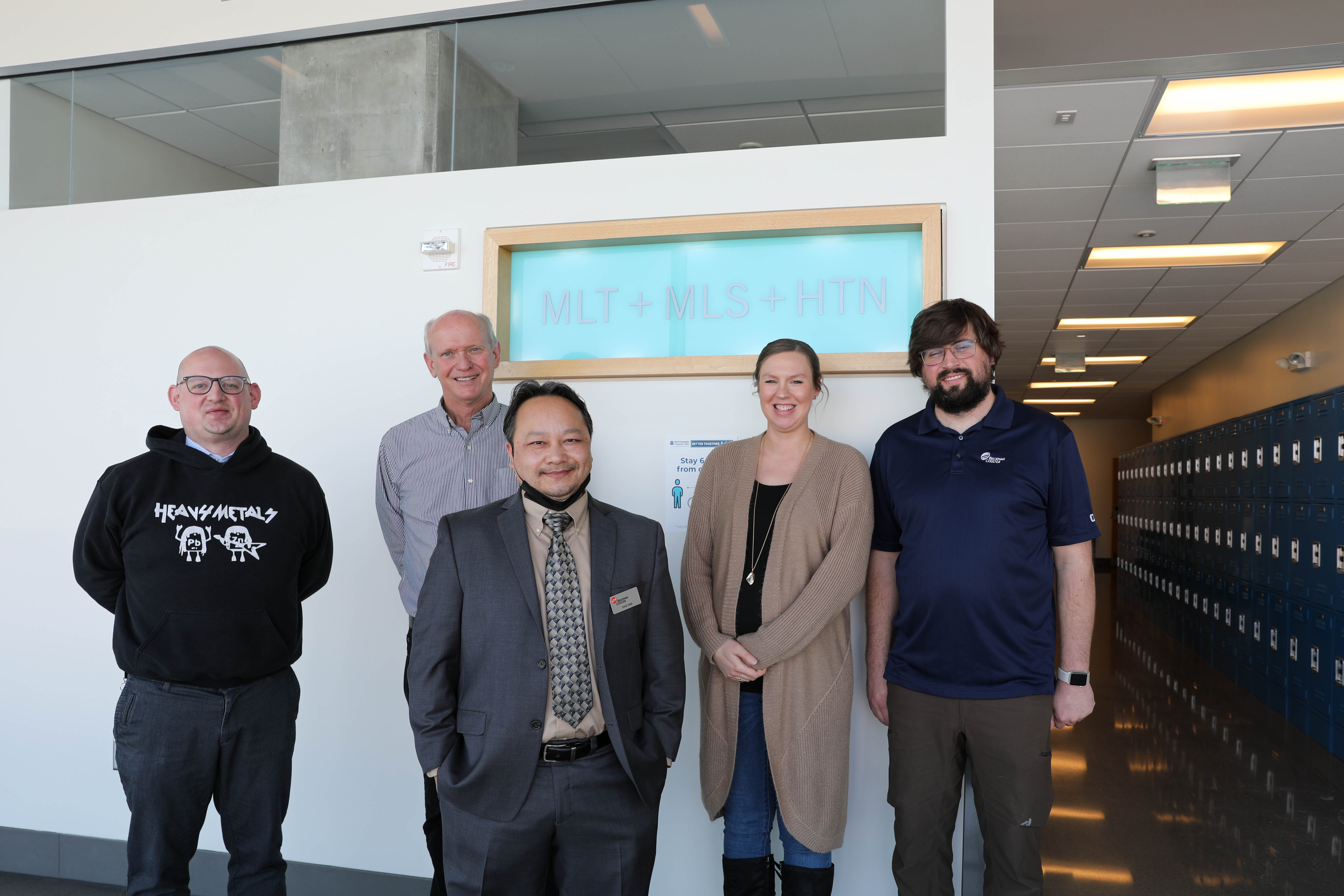 Photo of Beckman Coulter employee's along with MLT faculty