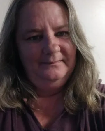 Cindy Johanek