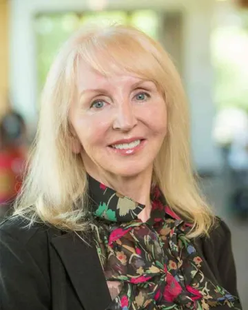 Carrie Vaia