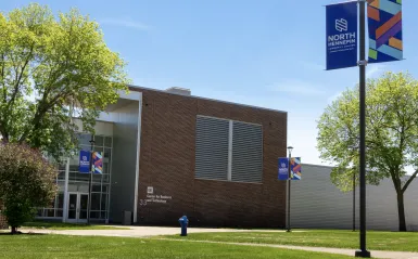 Photo of NHCC's Center for Business & Technology building
