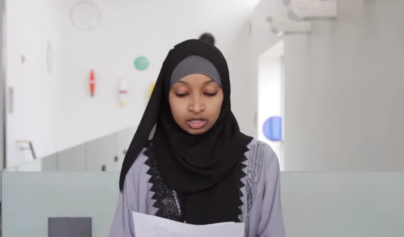 Sheikh Mohamed reading poem